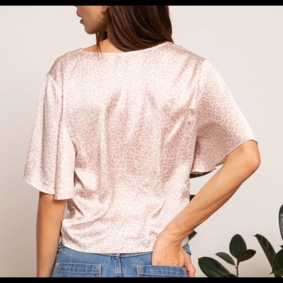 Lucy Paris Katia Twist Top Pink Leopard - Picture 2 of 4